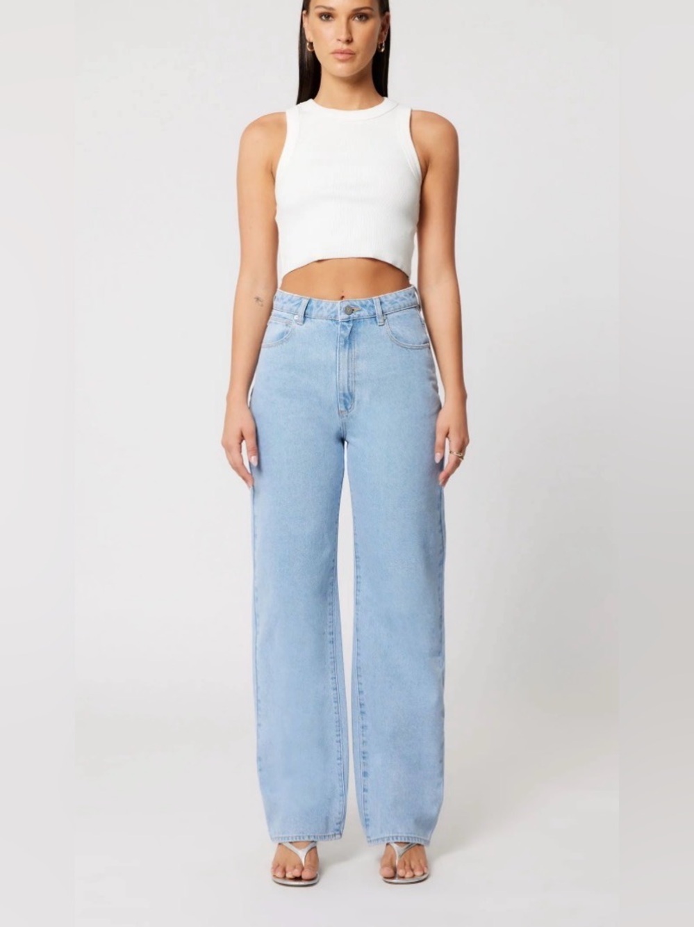 Abrand Carrie Highrise Lightwash Denim Jeans Size 25